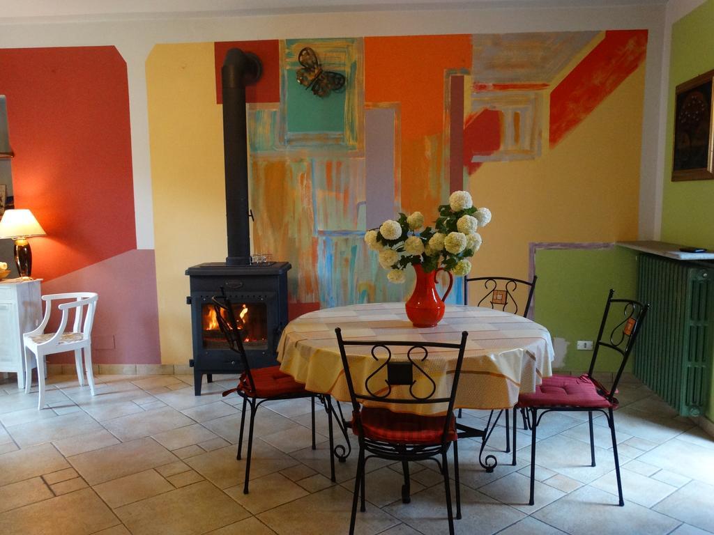 Agriturismo Casa De Colores Moretta Kültér fotó